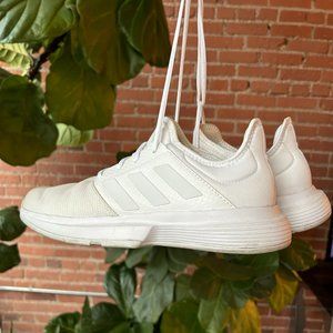 ADIDAS, TENNIS COURT SHOES - SIZE 9.5